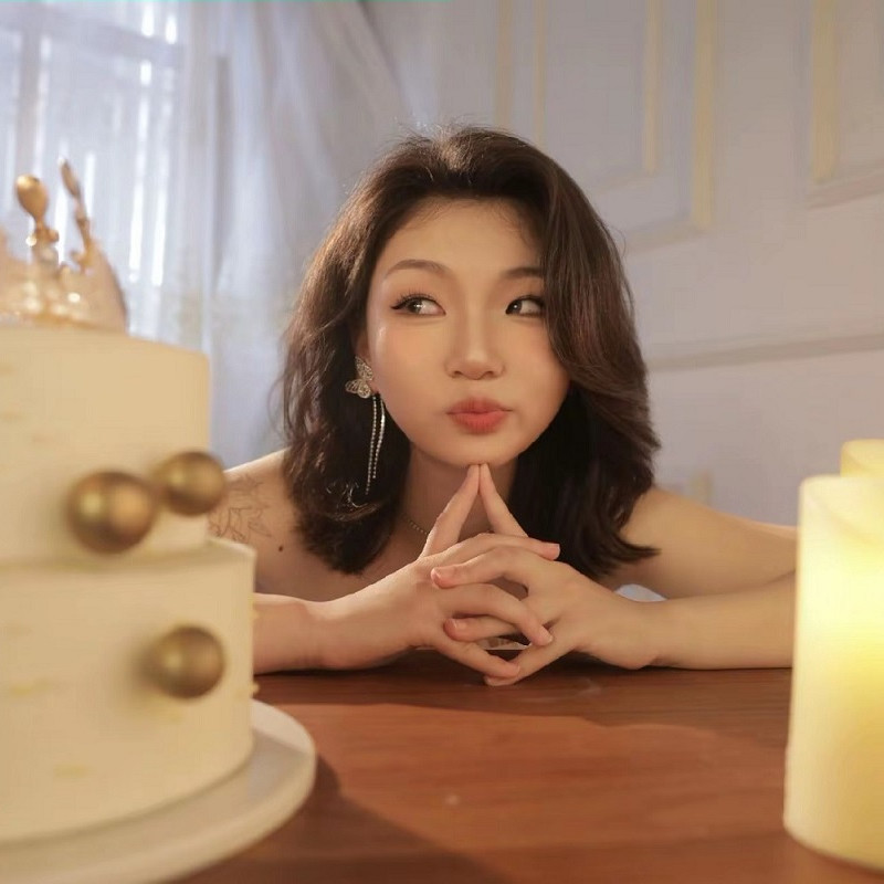 新人~溯月海报