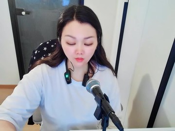 无奈现实太残酷，深情
