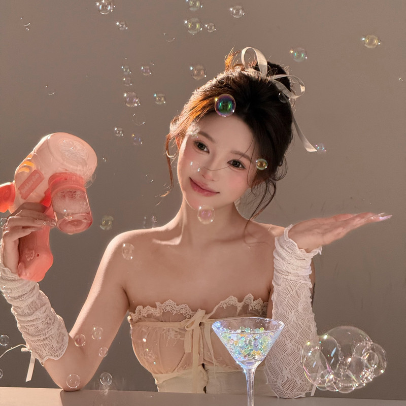 新人小瑜--海报