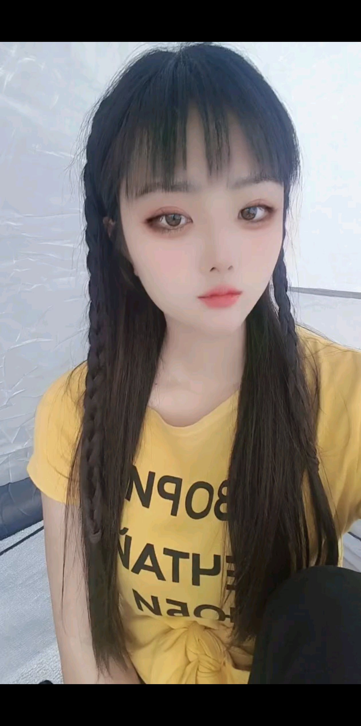 今晚跟蚊子🦟一起睡了