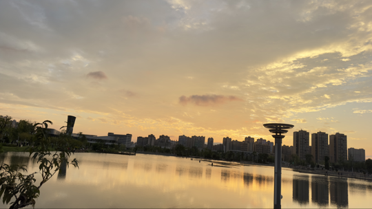 空白🌞海报