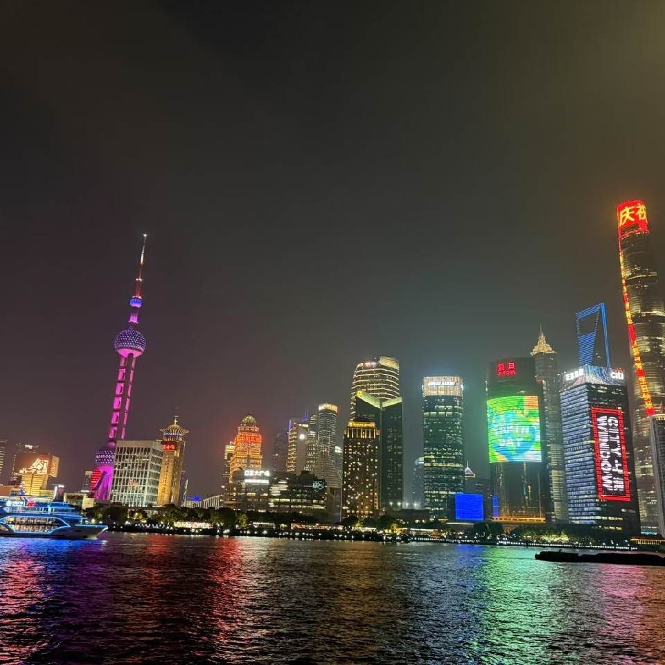 西伯利亞小狼⭐奕辰海报
