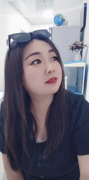 依依🌷星🌷城事的图片