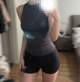 R.主人主播照片