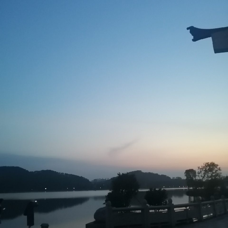 情深似海～肖海报