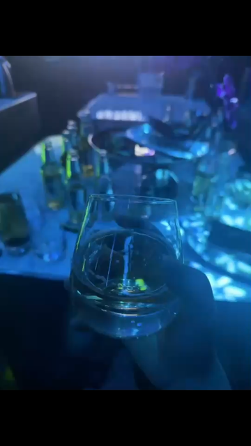好像谁都可以幸福