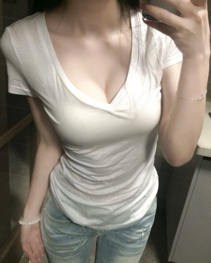 冰冰🍎海报
