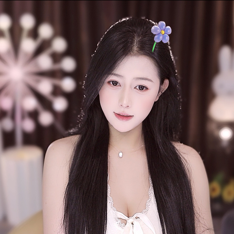 迅猛龙特蕾莎的直播间