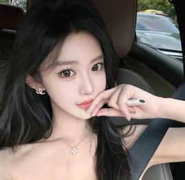 Ⱄᩚᐝ宠儿💖玻璃心主播照片