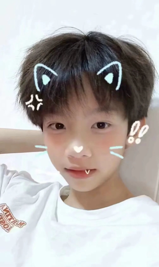 萌新宝宝tnxNAM海报