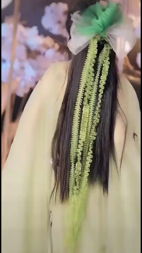 没有感同身受，只有冷