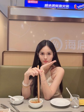 灵儿、唱歌滴主播照片