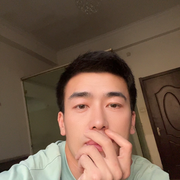 暖楠🌹超群海报