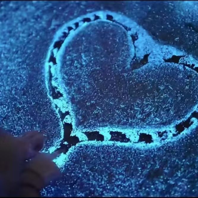 三亚2018海报