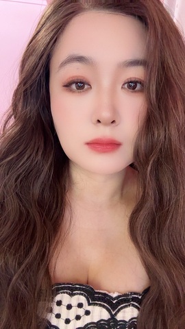 肉肉小娘子没人疼主播照片