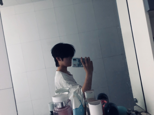 -懒大王^.💢海报