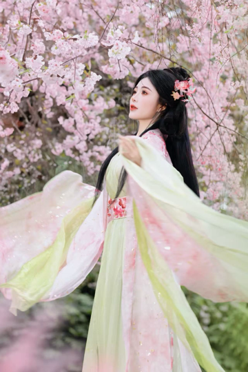 无名静静听歌。海报