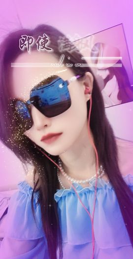 99。唱歌滴主播照片