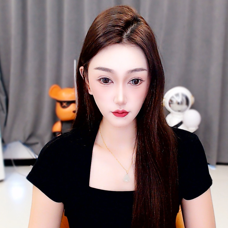 新人~八万的主播海报