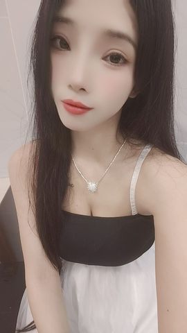xy溪涵主播照片