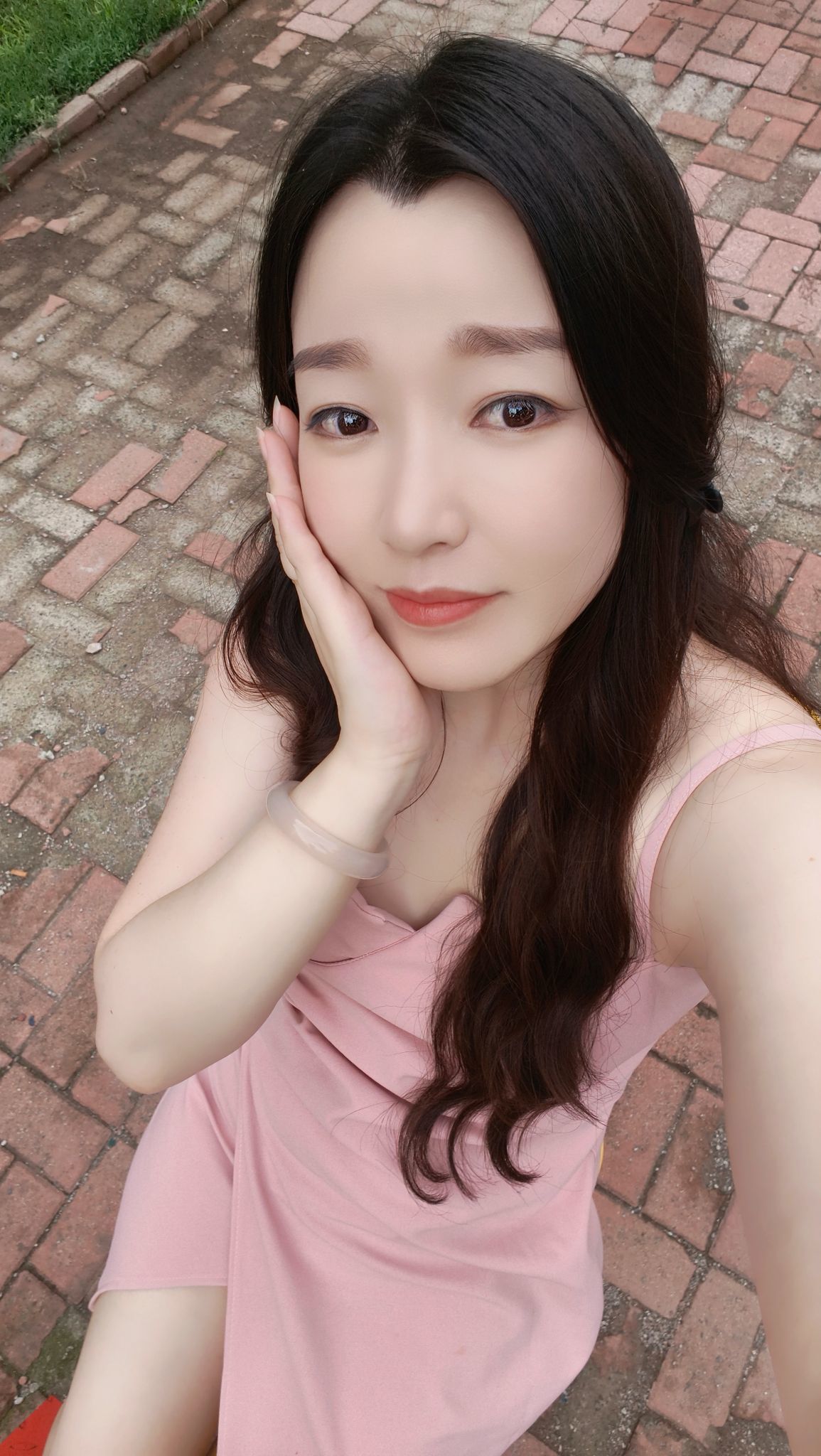 歌手赵佳怡的主播照片