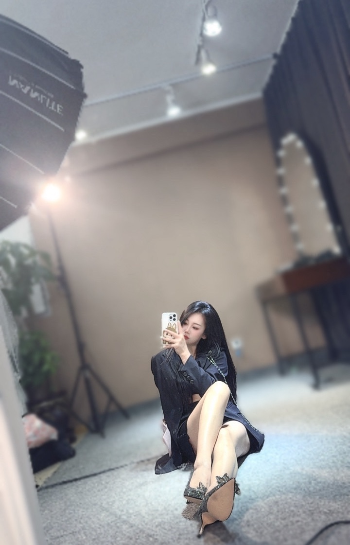 语汐挣点生活费的图片