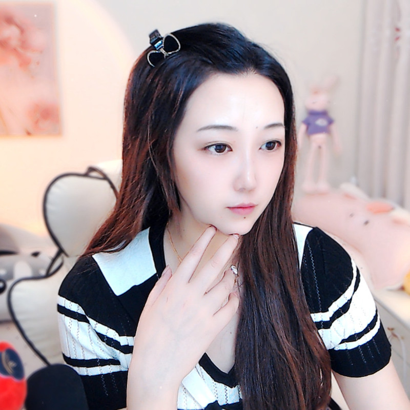 小虫儿～么么哒的主播海报