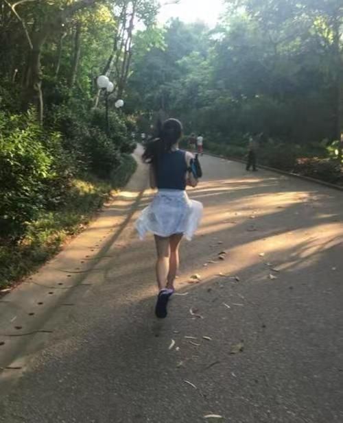 聆聴✨伱の心殸的图片