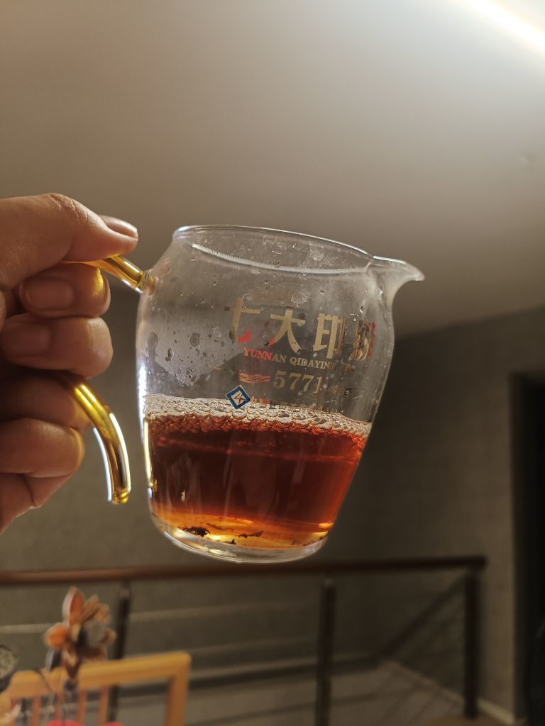 茶茶幸运星主播图片
