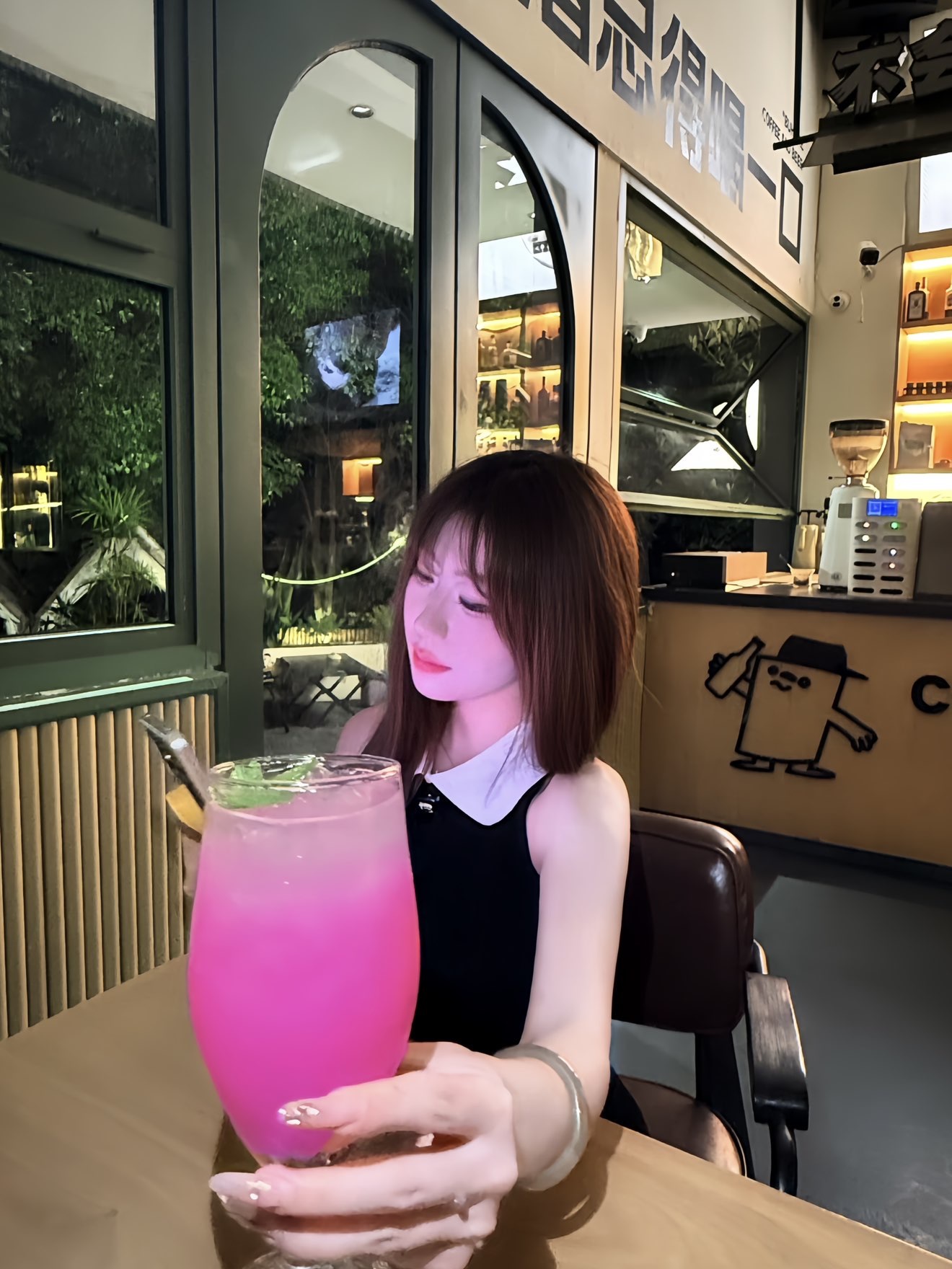 小糖包??能喂一口嗎的主播照片