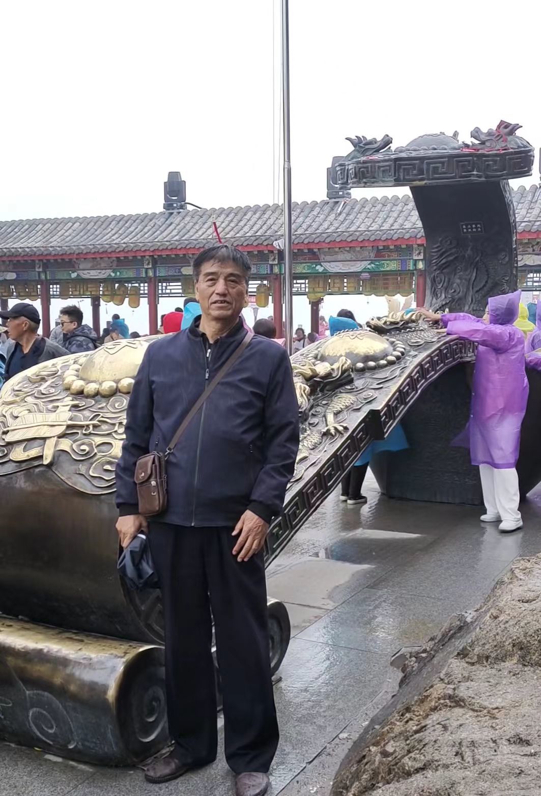 蓝天軍鹰的图片