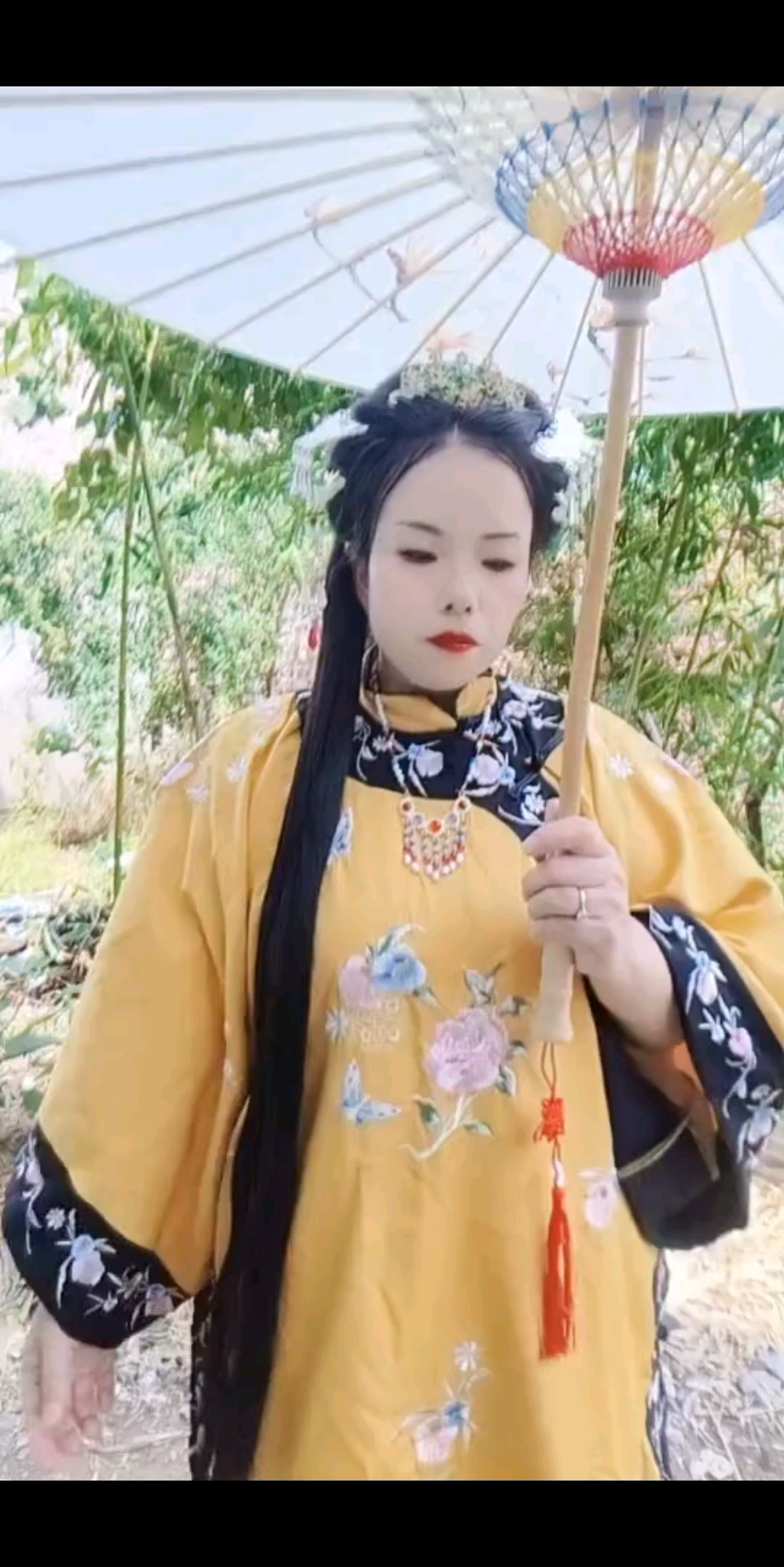 有人想见我，我百般推