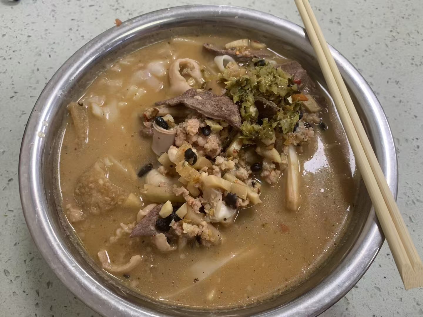 白Y鸭的图片