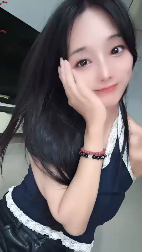 六间房的小主播，铁汁
