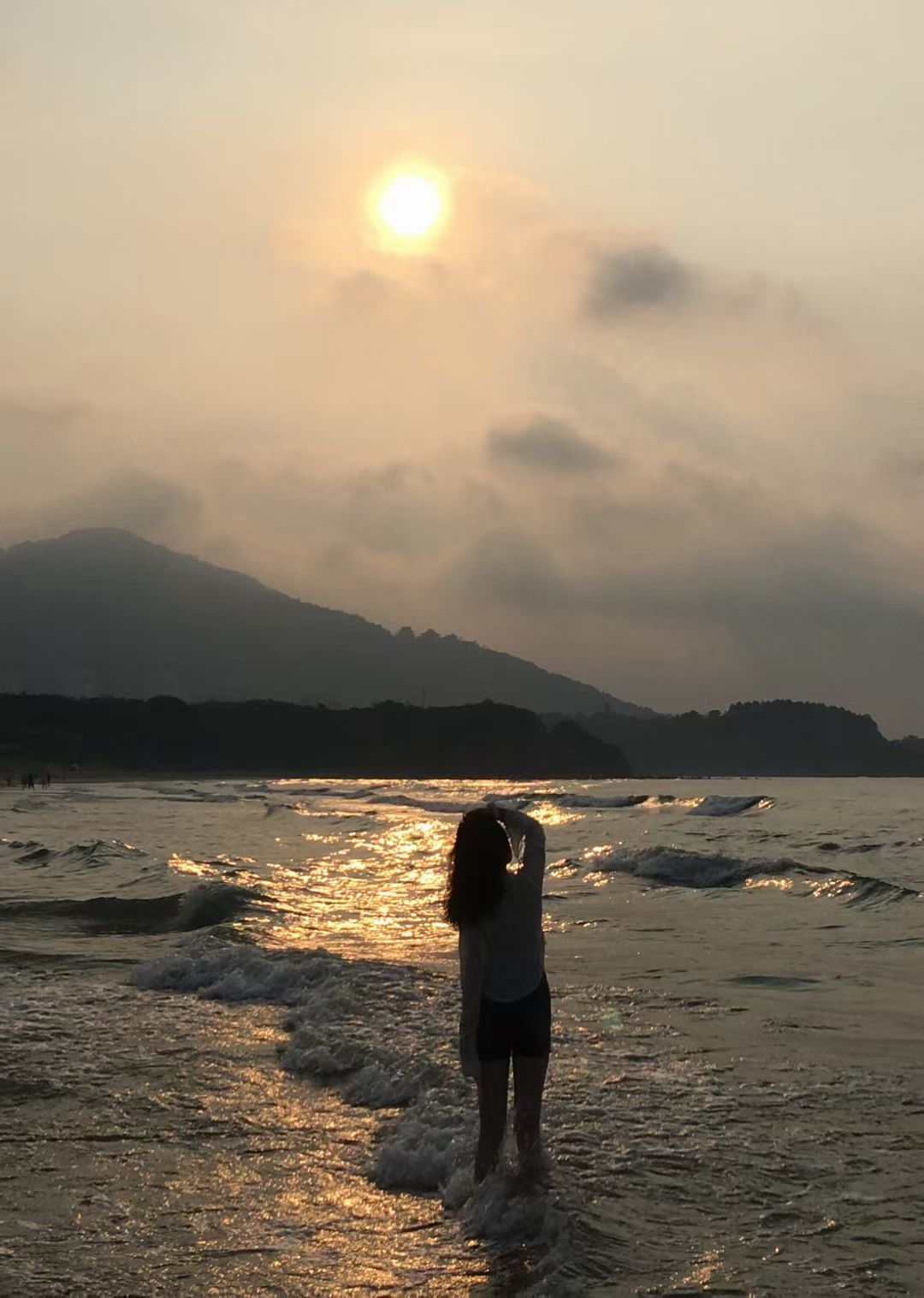 叮叮猫小苦瓜主播图片