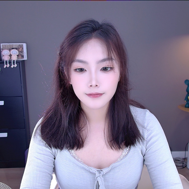 新人落玖黎第一天海报