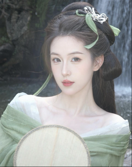 猪咪里里An-海报