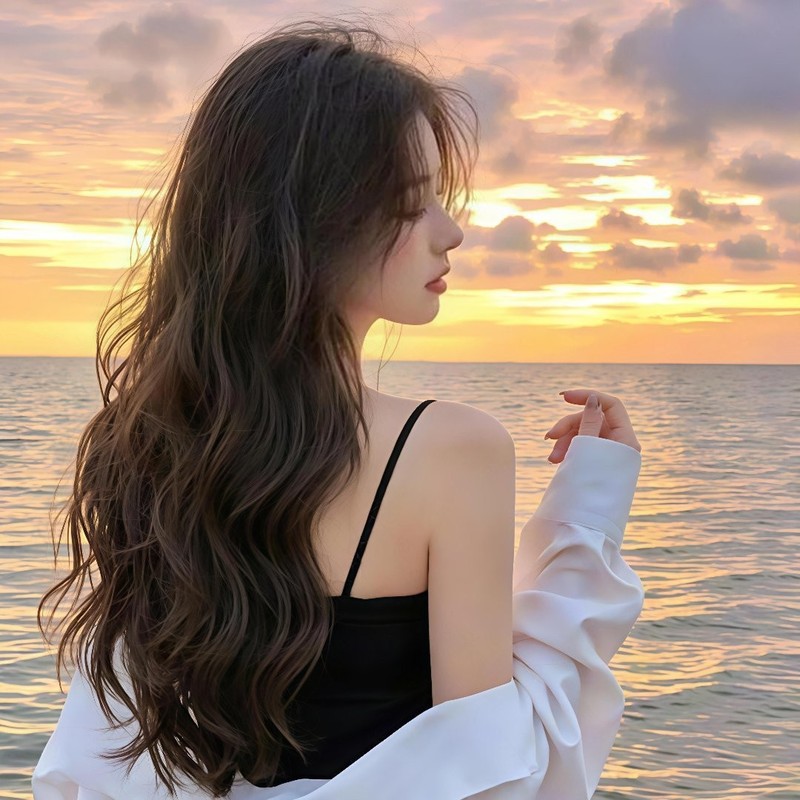 浅沬🦋顺其自然的主播海报