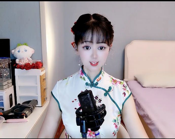 爱笑🌺幸福甜蜜蜜的主播照片