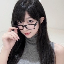 不看刘至的图片