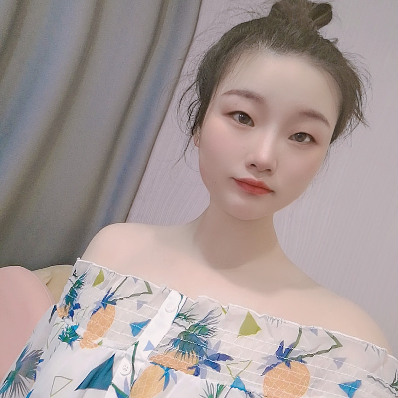 唱歌主播佑佑的直播间