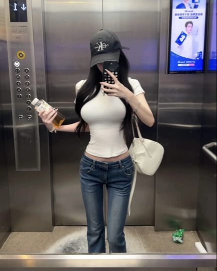 啵啵🧸BoBo海报
