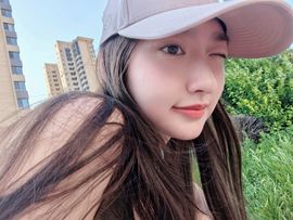 心儿ღ主播照片
