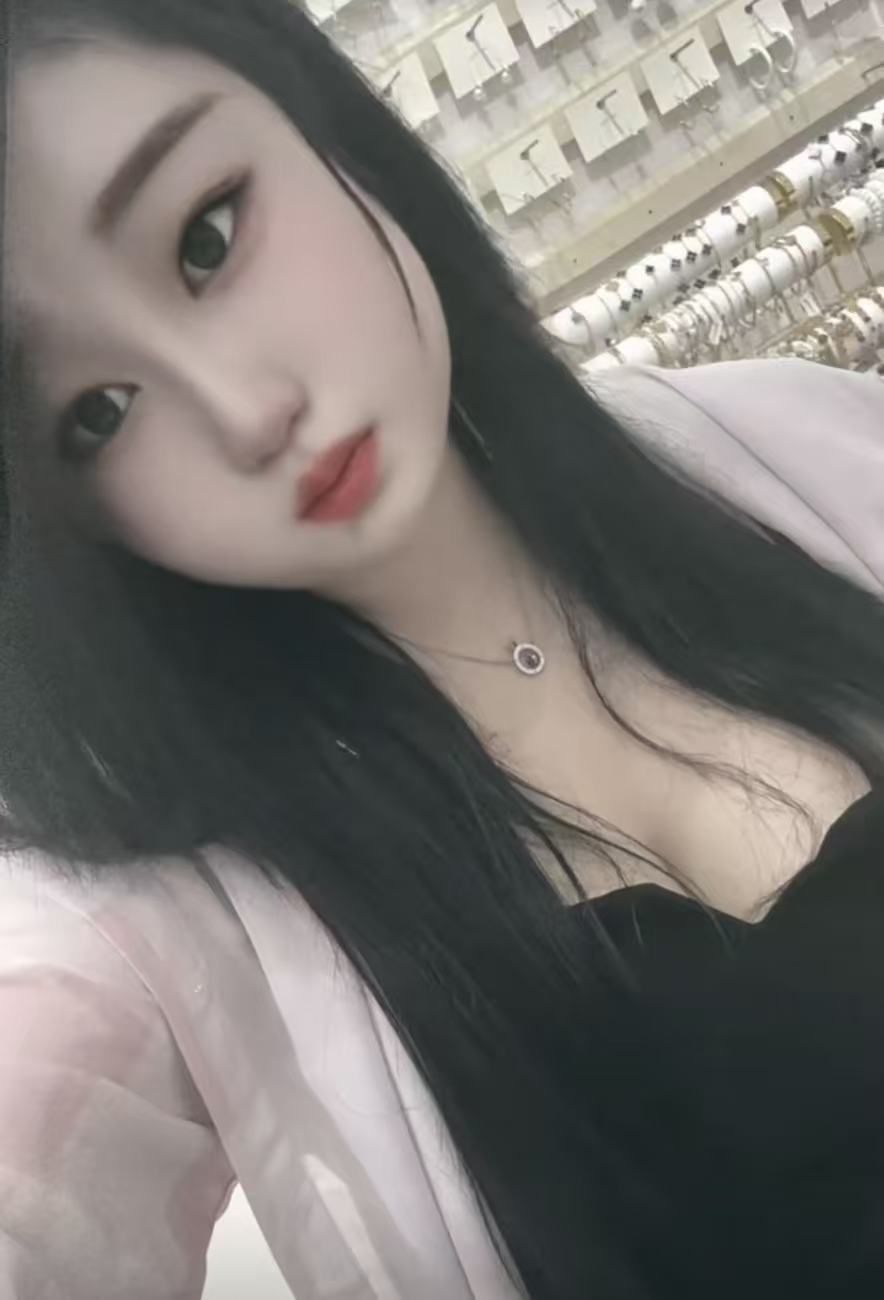 悦己挽晚【求升级】主播图片