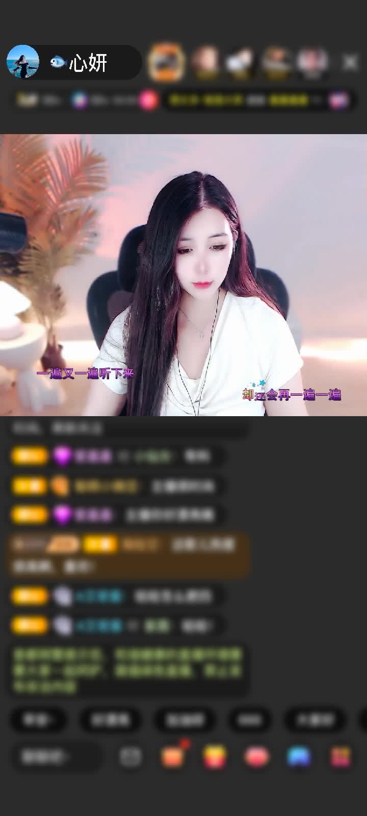 感谢勇敢de鹿鹿赠送浪漫金秋1个