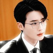 韩国演员♕李钟硕