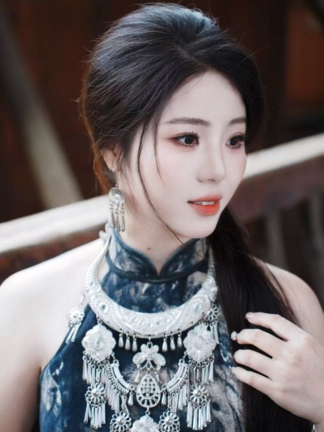 贝影，唱情歌主播图片