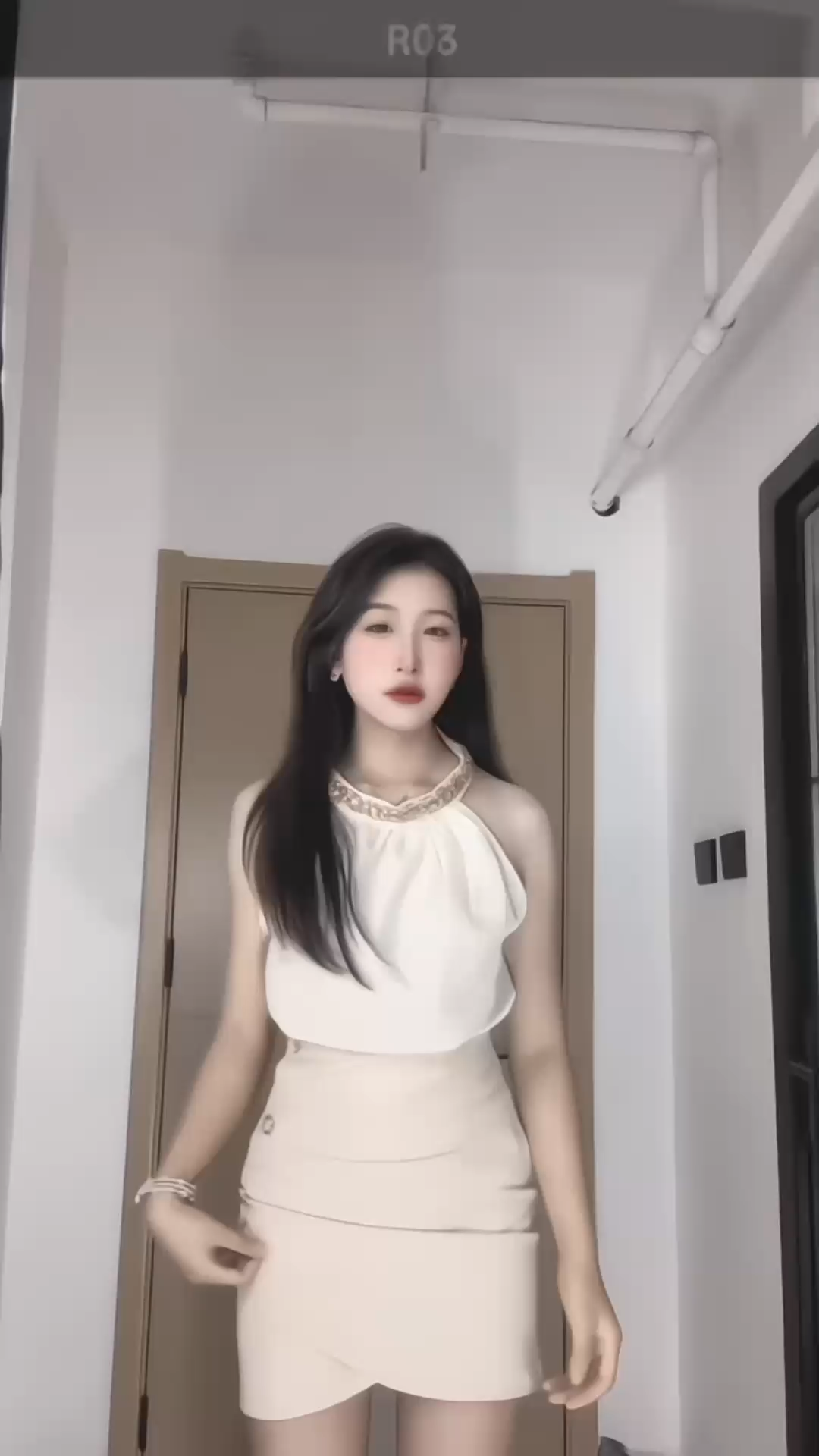 小跳一下～