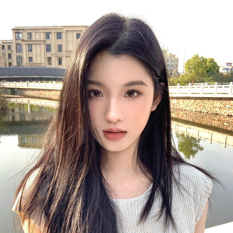 新人~灼灼