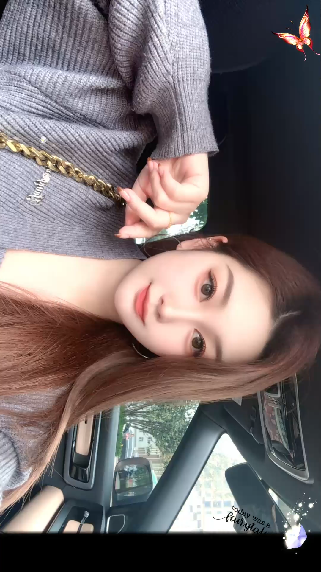 接受落叶和降温，也期